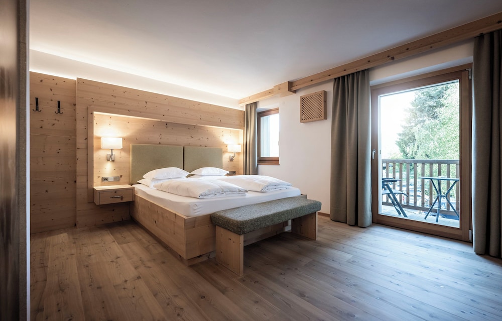 Double Room, Balcony, Valley View (St. Vigil)