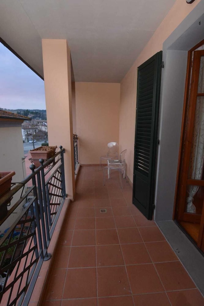 Double Room - Photo 8