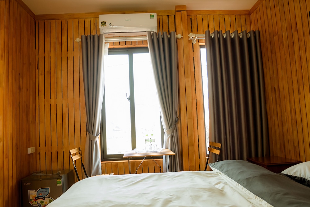 Deluxe Double Room, 1 Queen Bed, Garden View photo 2