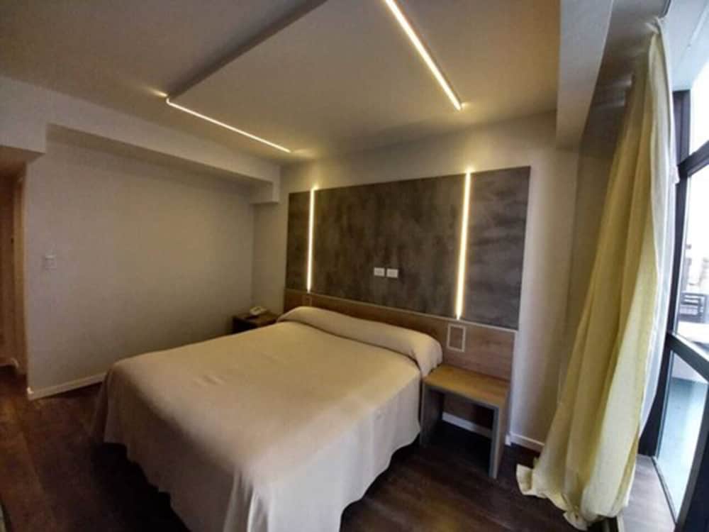 Junior Triple Room