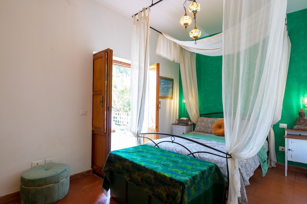 Villa photo 1