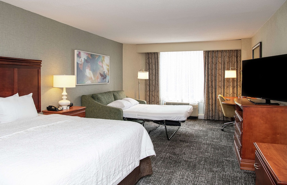 Room, 1 King Bed, Corner (Pure Wellness) - Photo 4