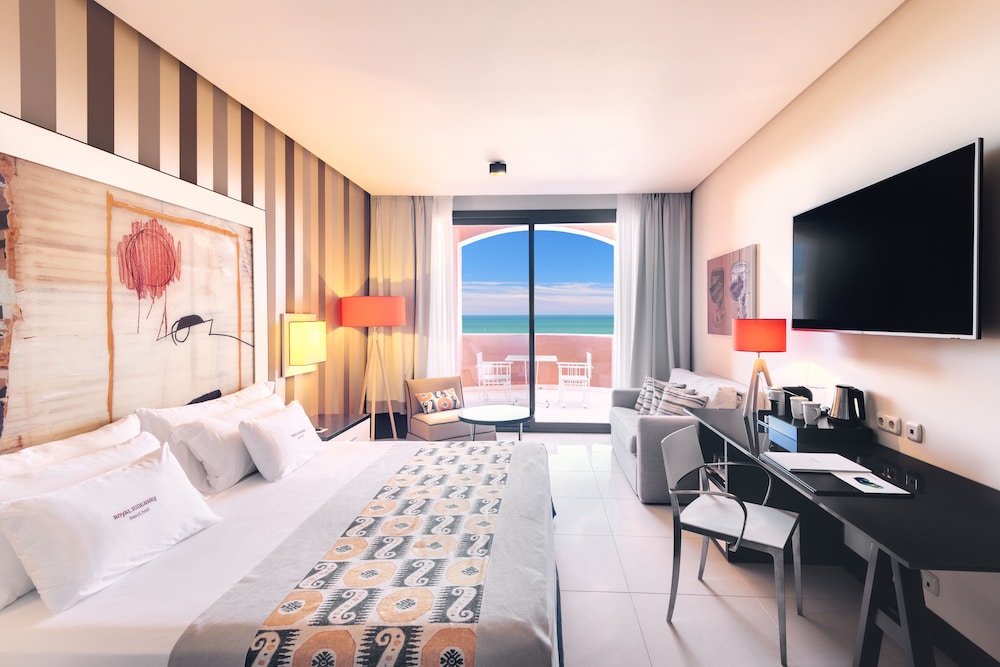 Deluxe Room, Ocean View - Photo 2