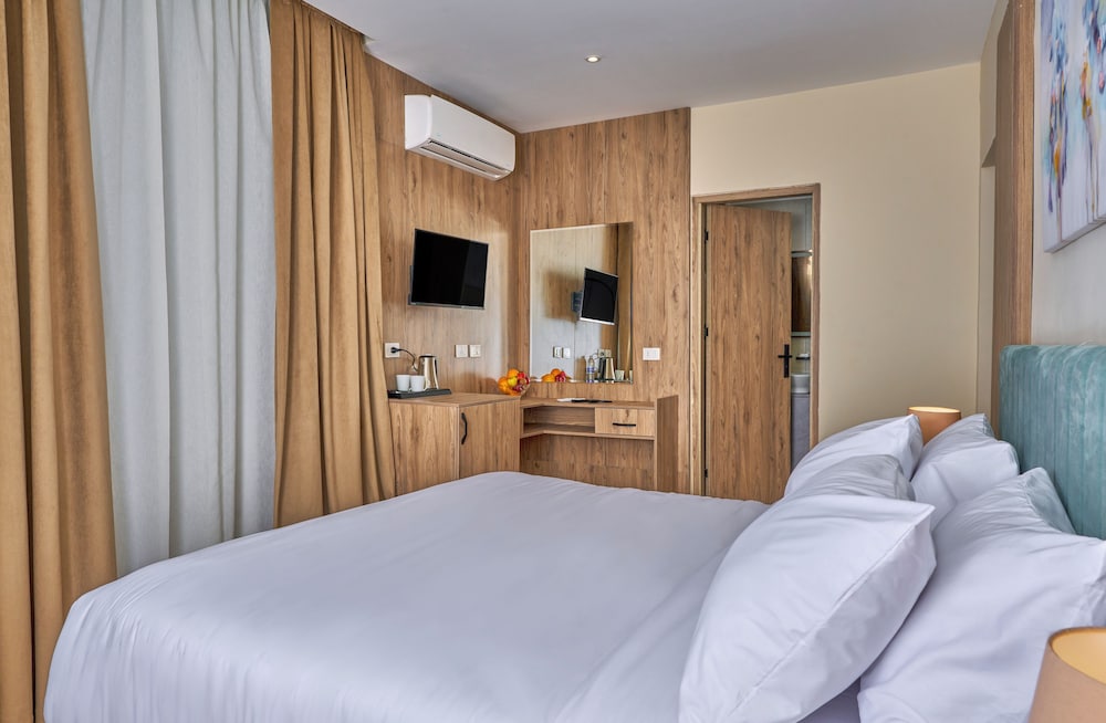 Standard Double Room With Panoramic Pyramids View photo 2