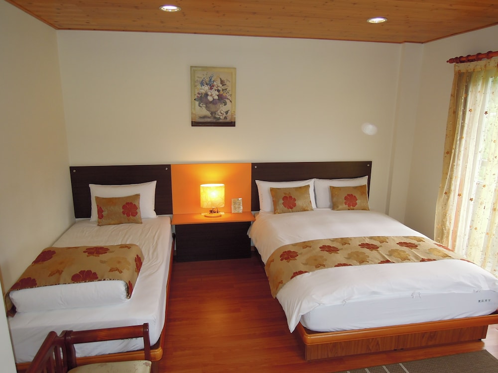 Family Suite (5PAX) photo 2