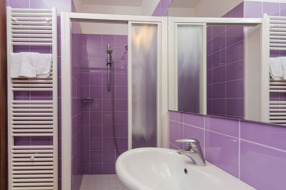 Economy Triple Room, 1 Bedroom, Courtyard Area photo 3
