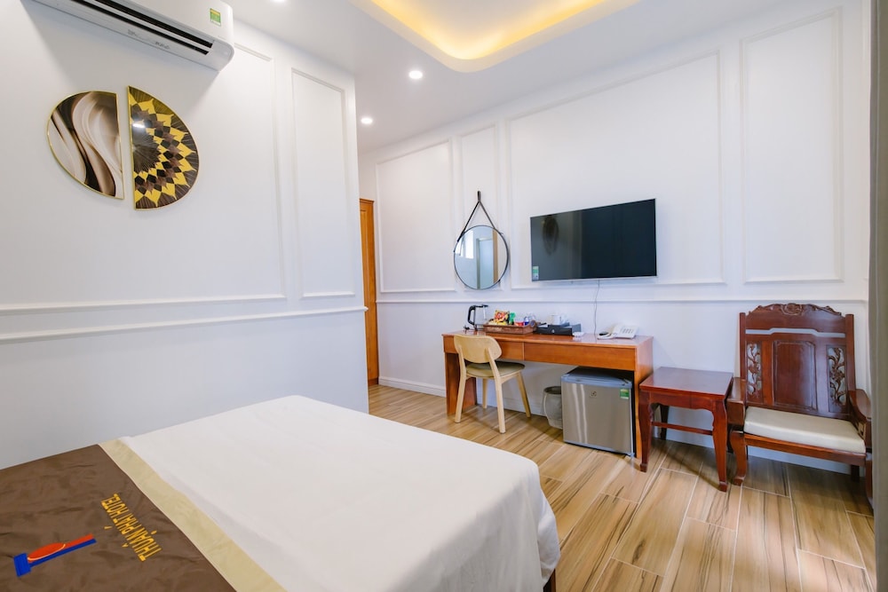 Double Room - Photo 7
