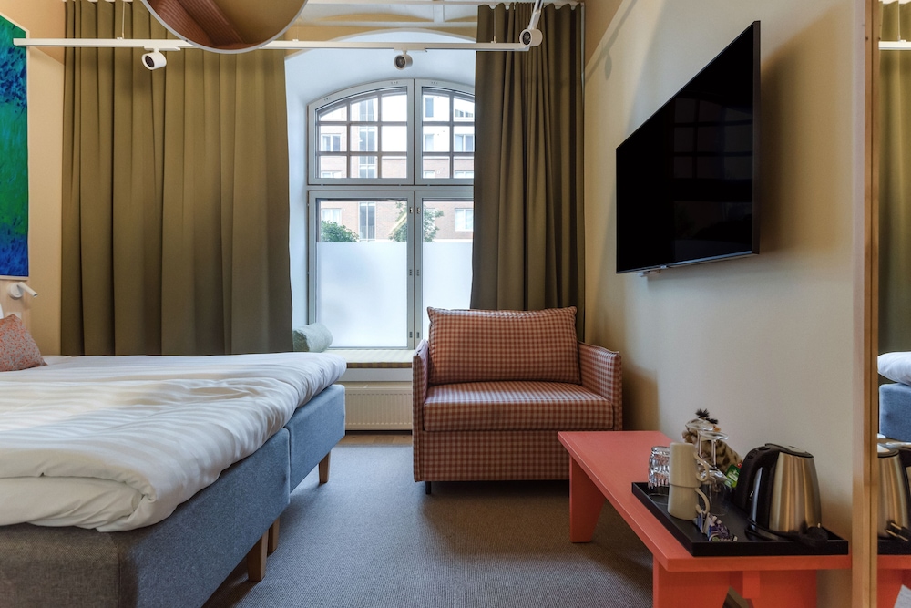 Deluxe Suite photo 3