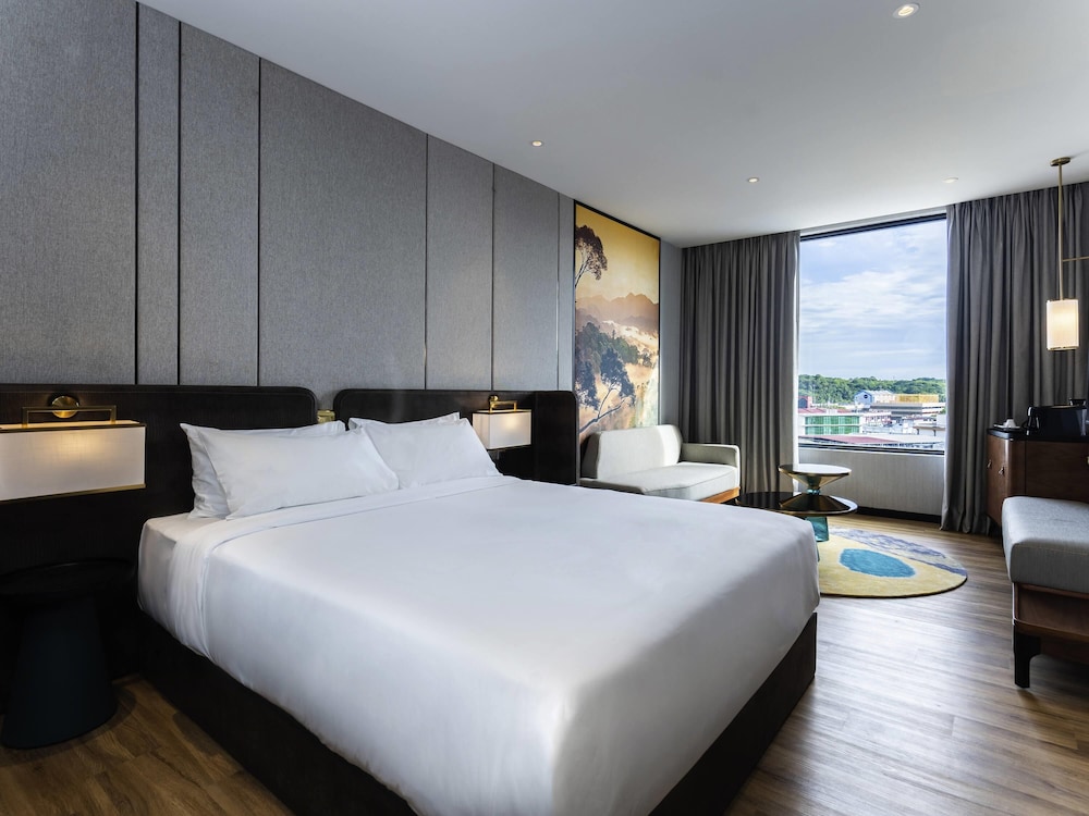 Junior Suite with 1 King Size Bed - Photo 3