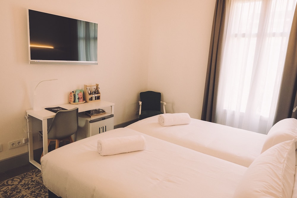 Standard Double Room photo 3