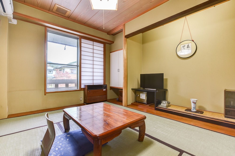 Japanese Style Standard Room, Shared Bathroom photo 1