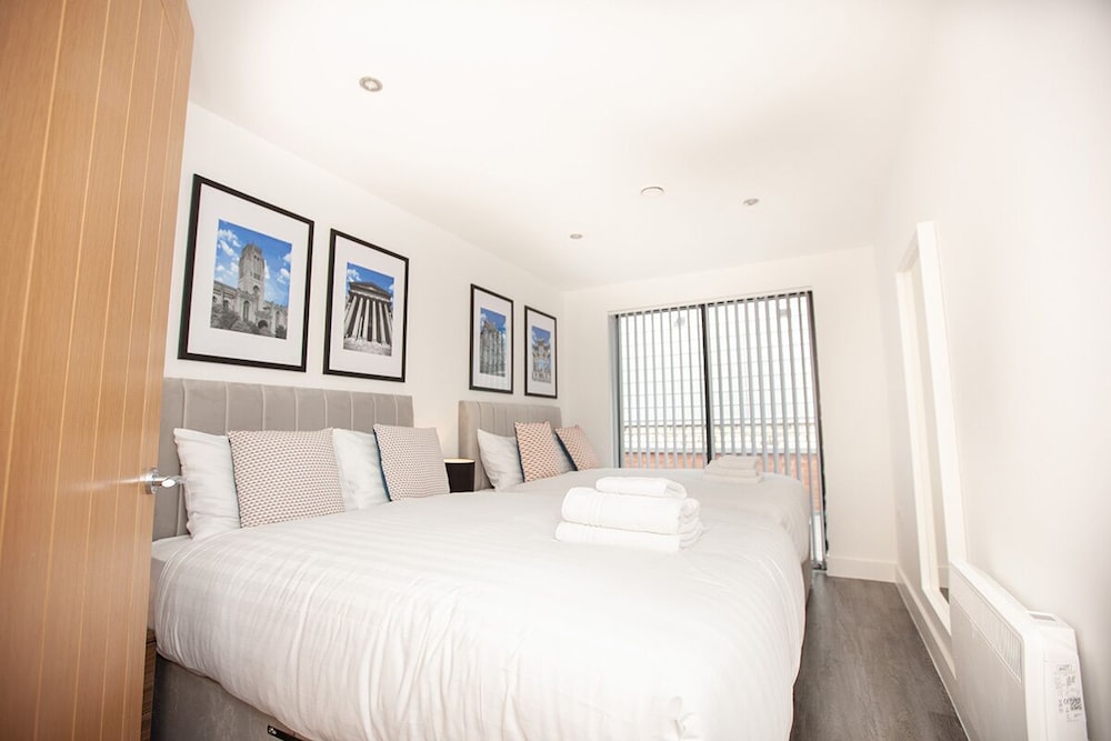 City Double or Twin Room, 2 Bedrooms, City View - Photo 2