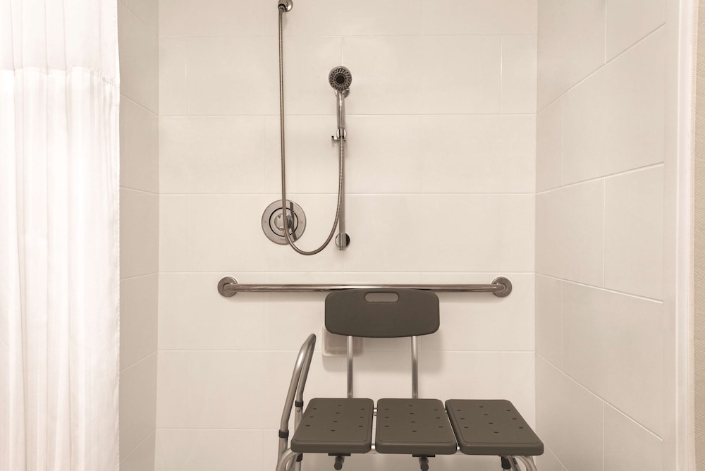 Room, Accessible - Photo 4