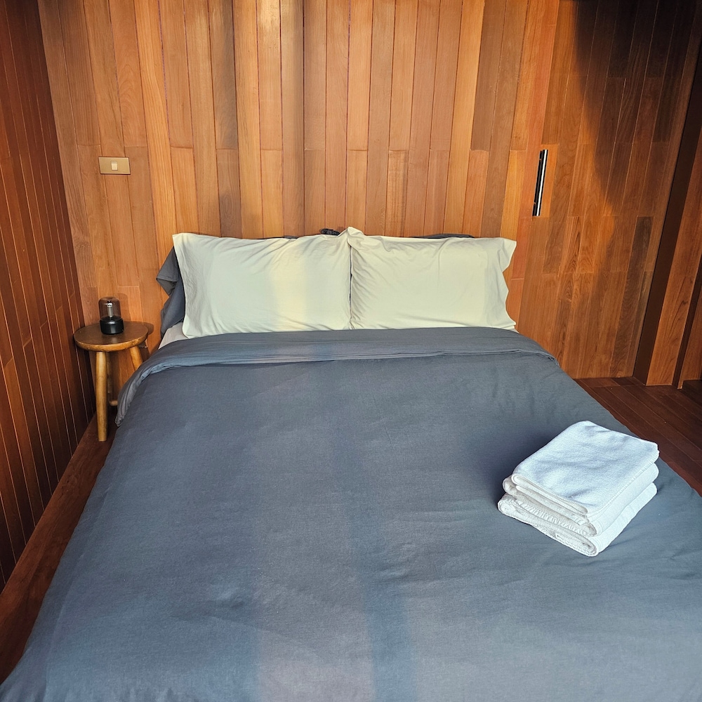 Comfort Cabin, Non Smoking, Garden View photo 1