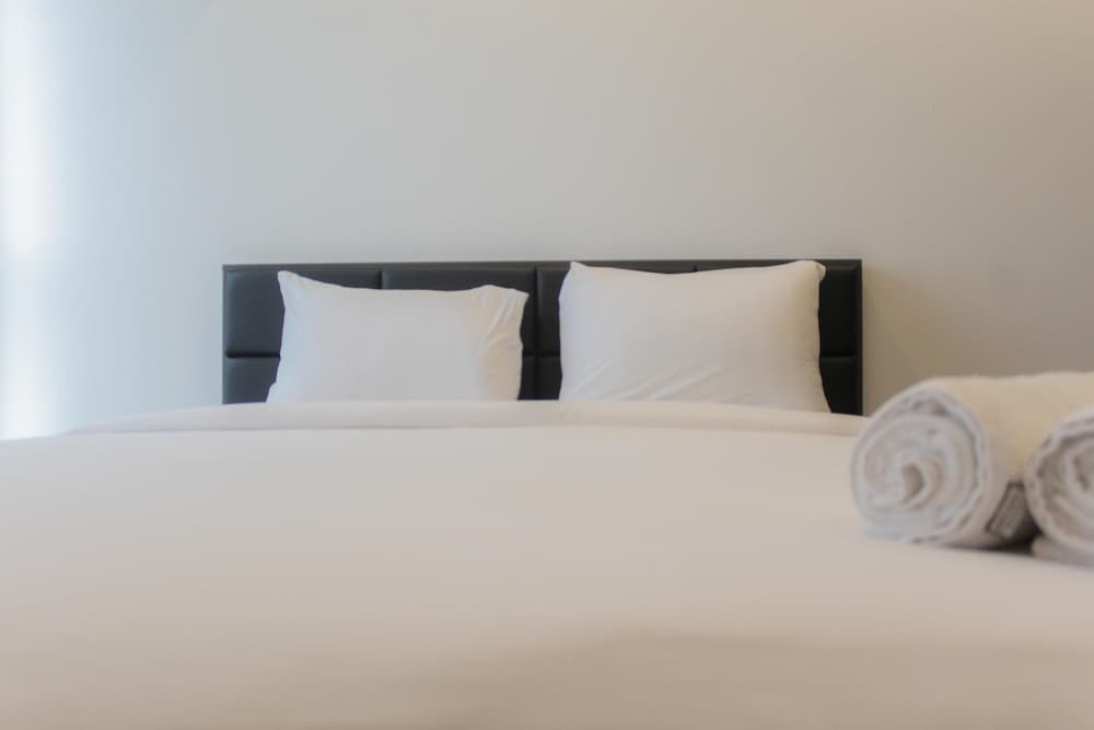 Room - Photo 2