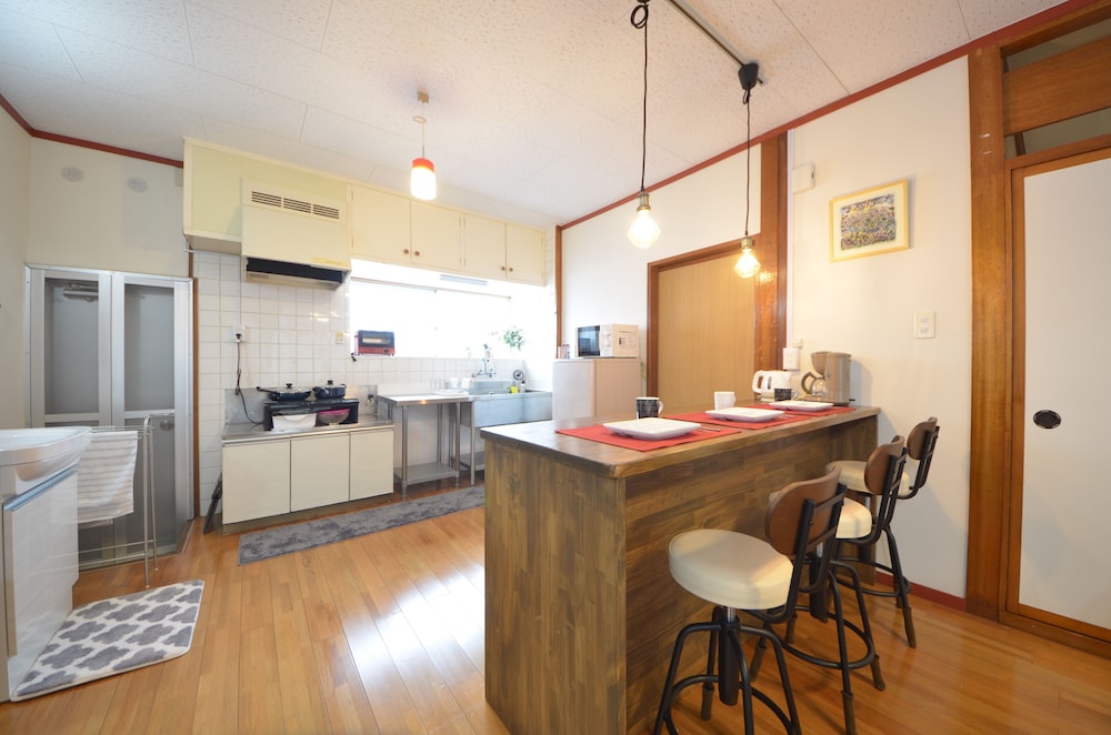 Private Vacation Home - Photo 12