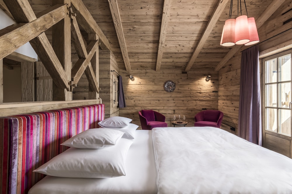 Country Style Chalet with Garden photo 2