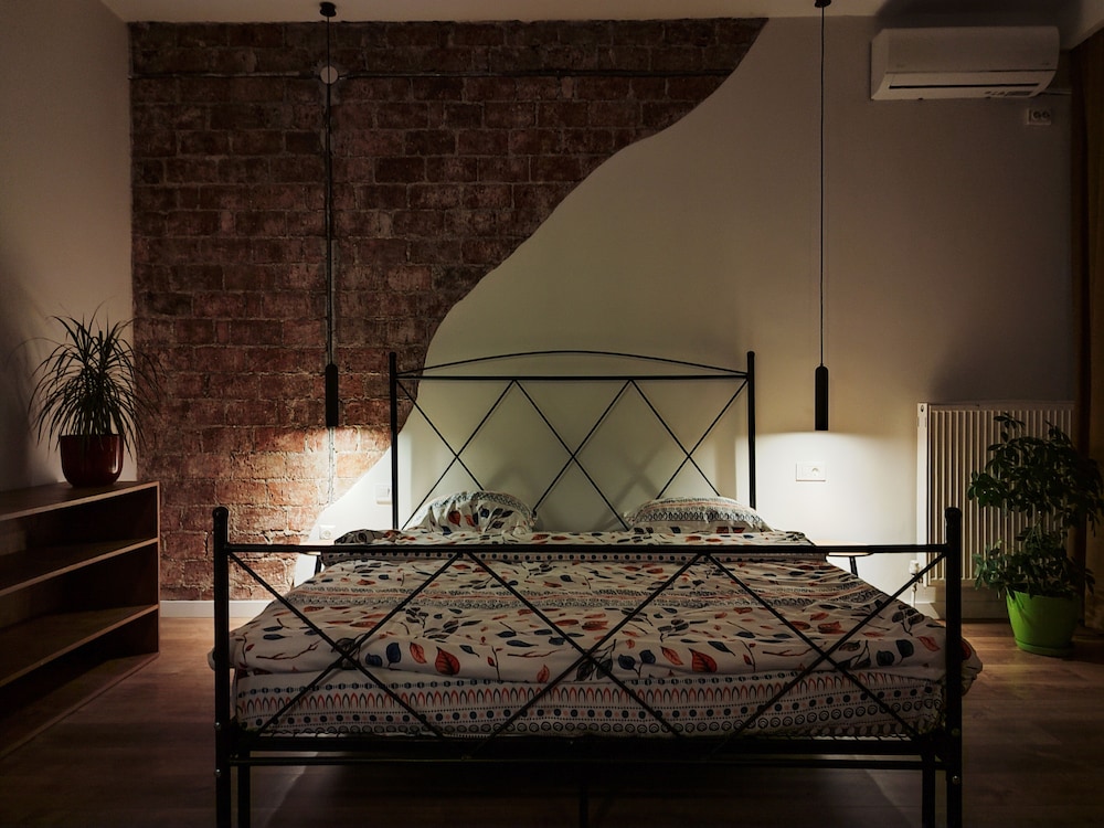 Design Apartment, 1 Queen Bed with Sofa bed photo 2