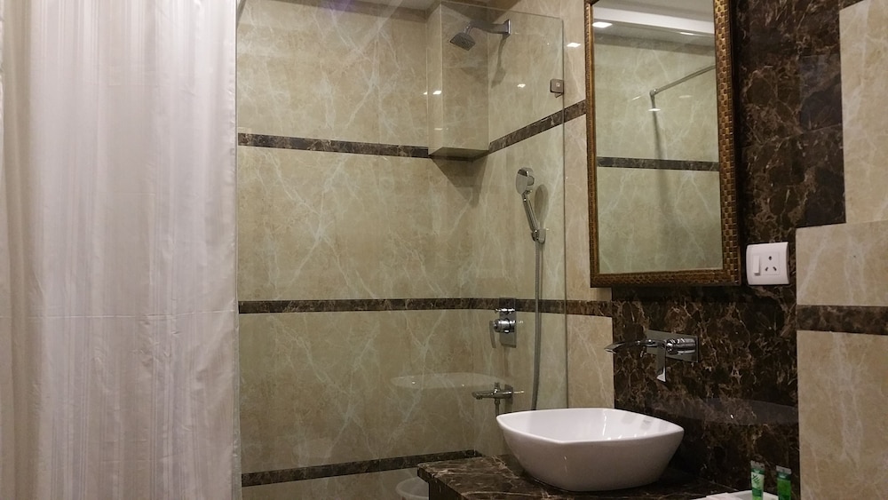 Standard Room - Photo 12