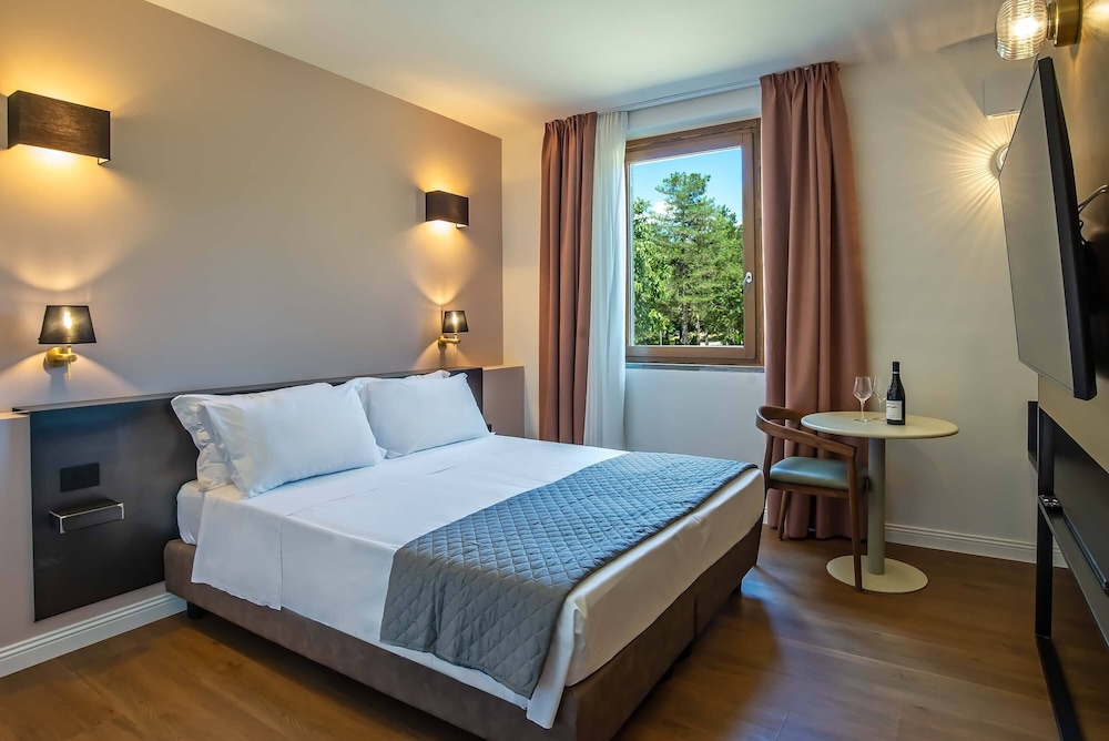Classic Double or Twin Room photo 1