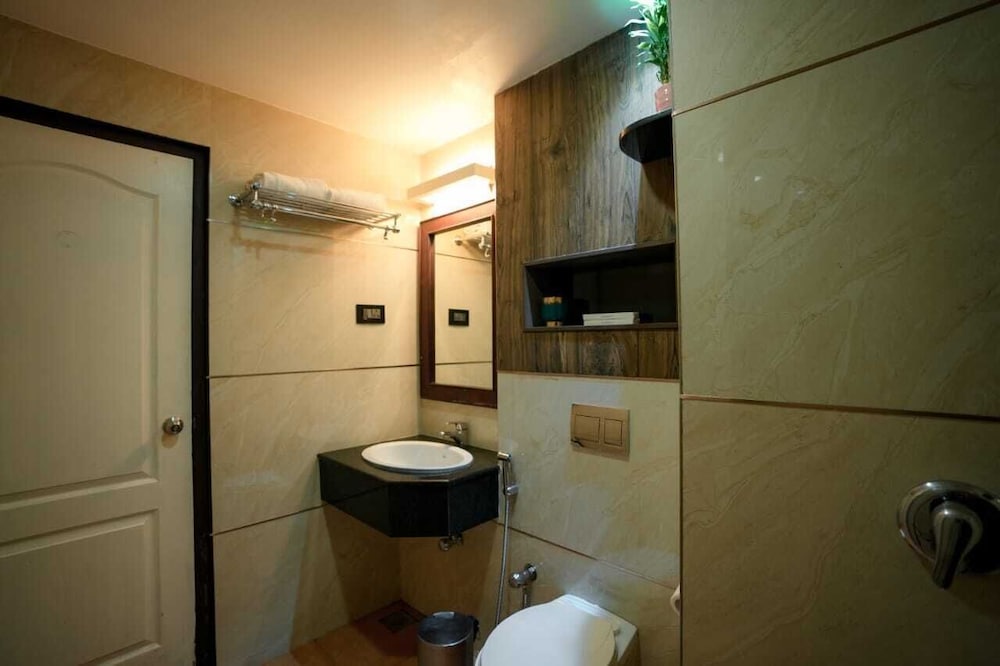 Standard Double or Twin Room, 1 Bedroom - Photo 6