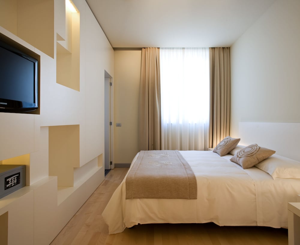 Deluxe Triple Room - Photo 3