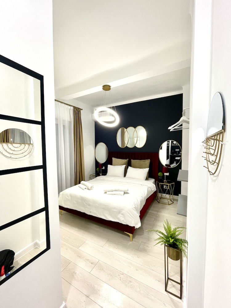 Elite Studio, 1 Queen Bed