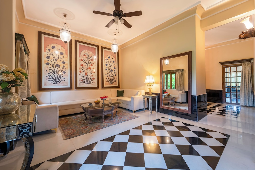 Royal Salute Suite - Photo 9