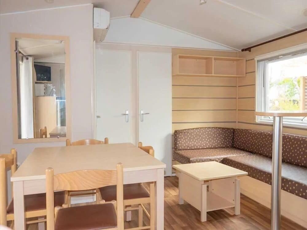 Family Mobile Home photo 2