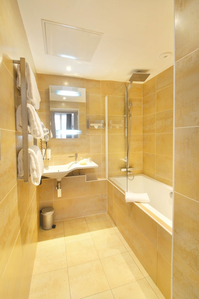 Superior Room, 1 King Bed, Non Smoking (Larger Room;Twin Bed On Request)
