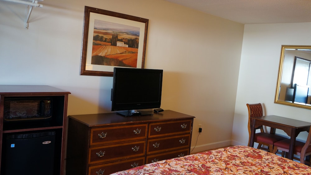 Single Room, 1 King Bed - Photo 10
