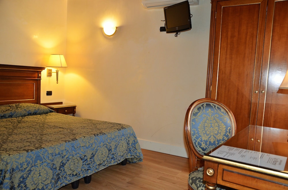 Basic Double Room photo 1