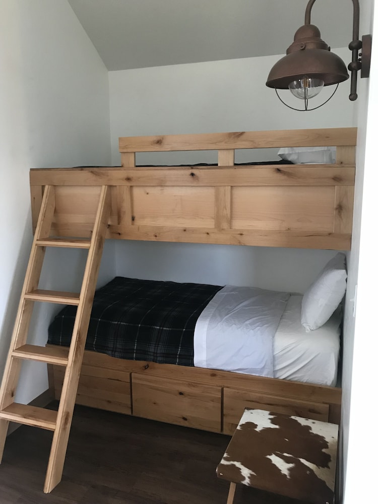 Family Cabin
