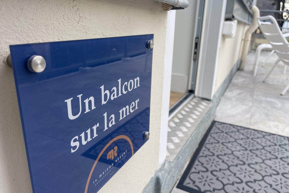 Deluxe Apartment, Balcony, Partial Sea View (Un balcon sur la mer) - Photo 3