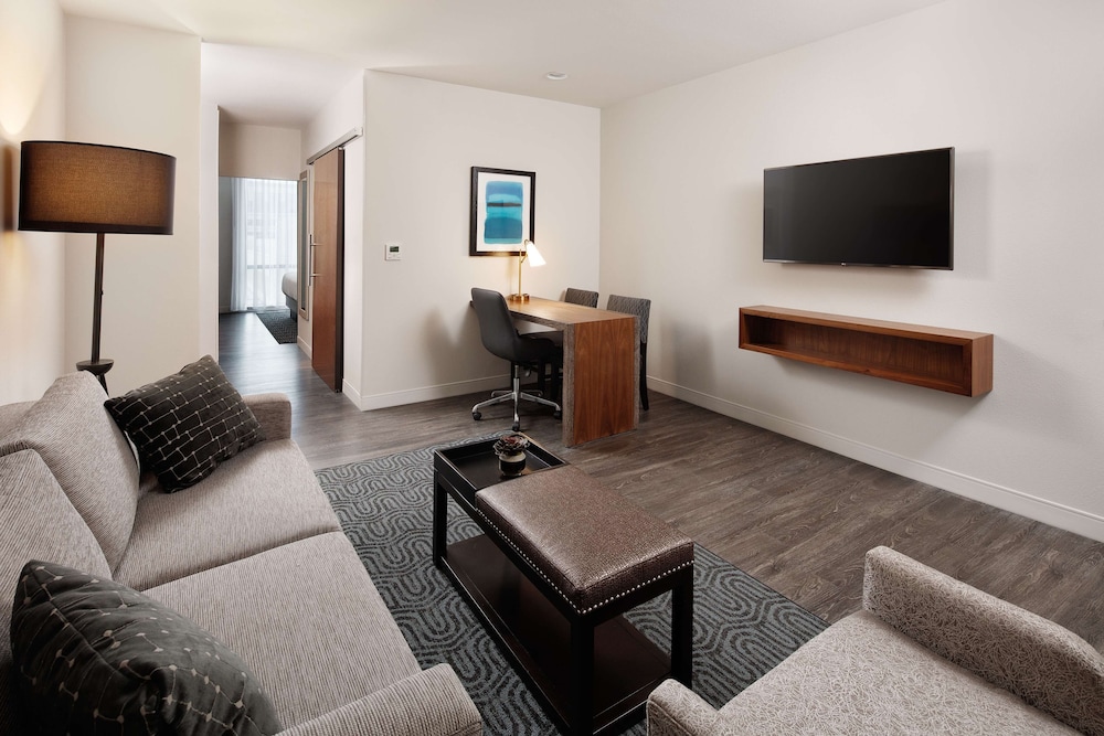 Suite, 1 Bedroom, Non Smoking photo 2