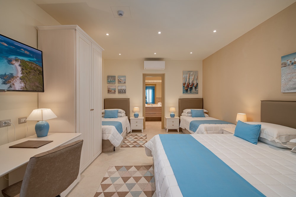Family Triple Room - Photo 4