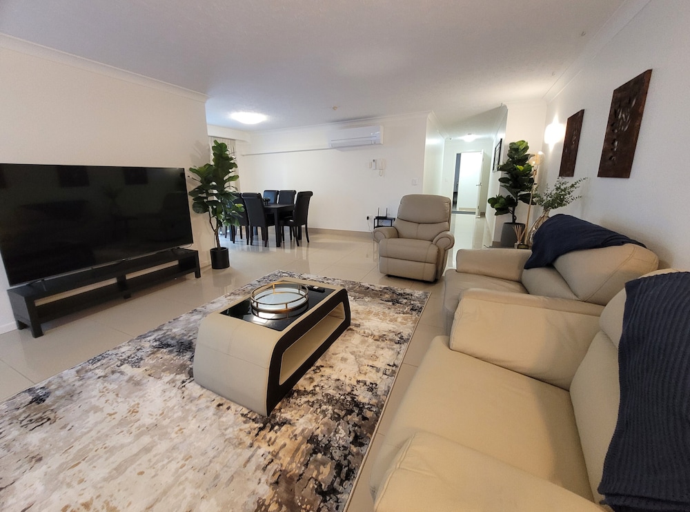Deluxe Apartment photo 3
