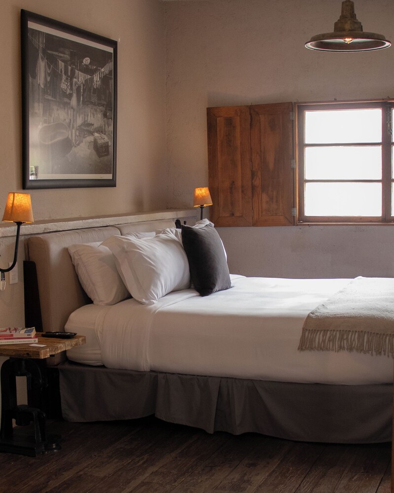 Deluxe Room, Courtyard View