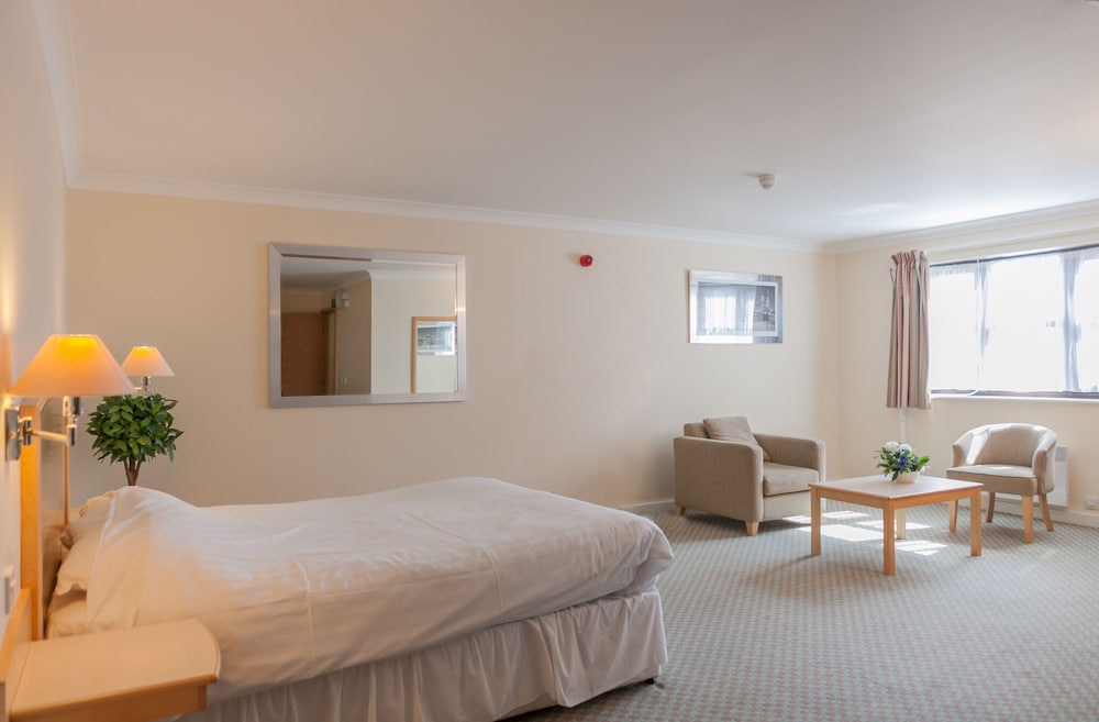 Junior Studio Suite