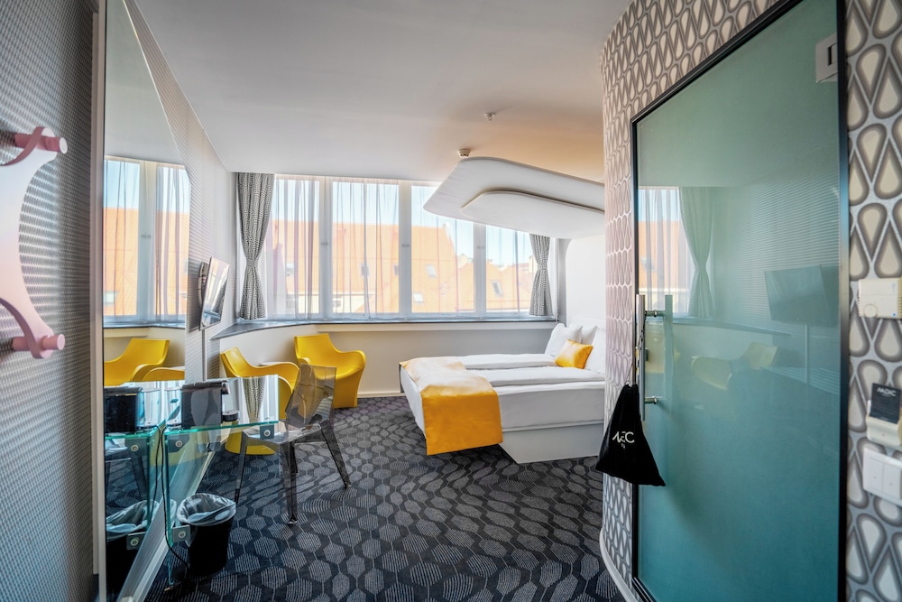 Superior Double Room, City View photo 1