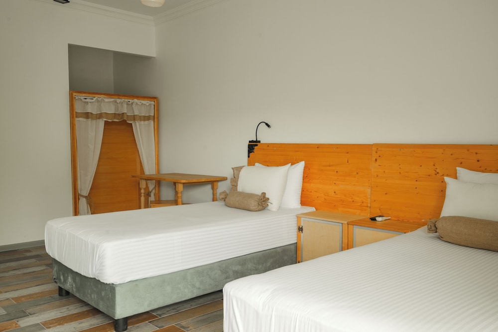 Deluxe Twin Room, 1 Bedroom photo 3