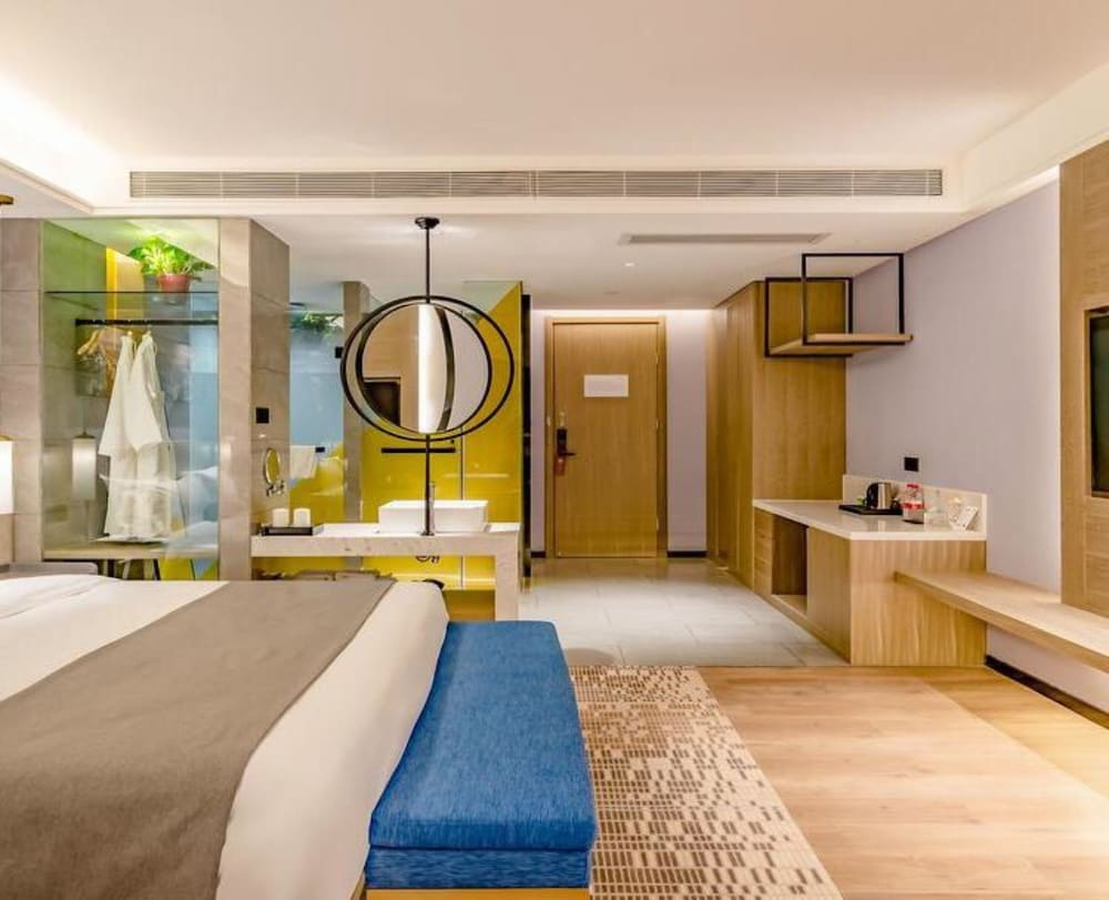 Premier Double Room (Mainland Chinese Citizen Only) photo 2