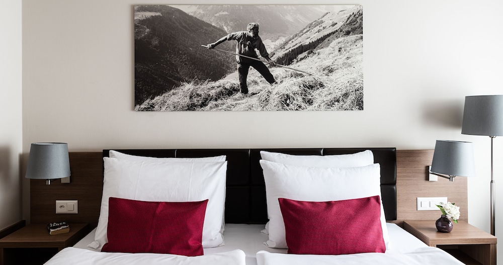 Deluxe Room - Photo 3