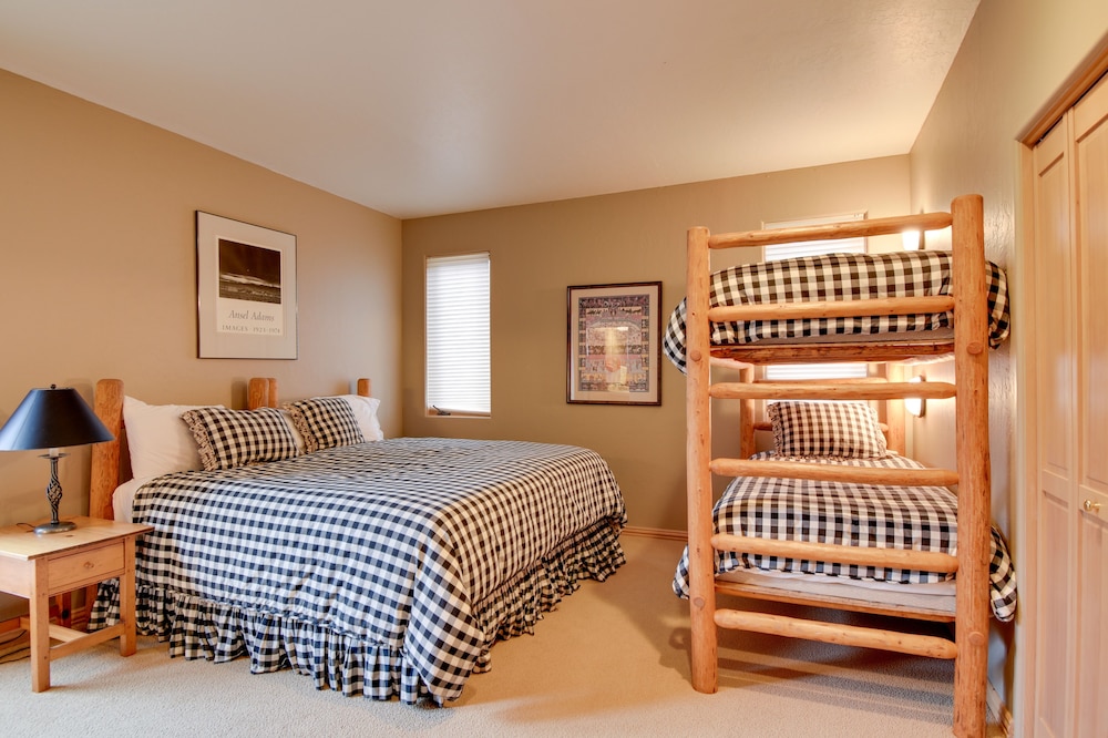 House (4 Bedrooms) photo 1