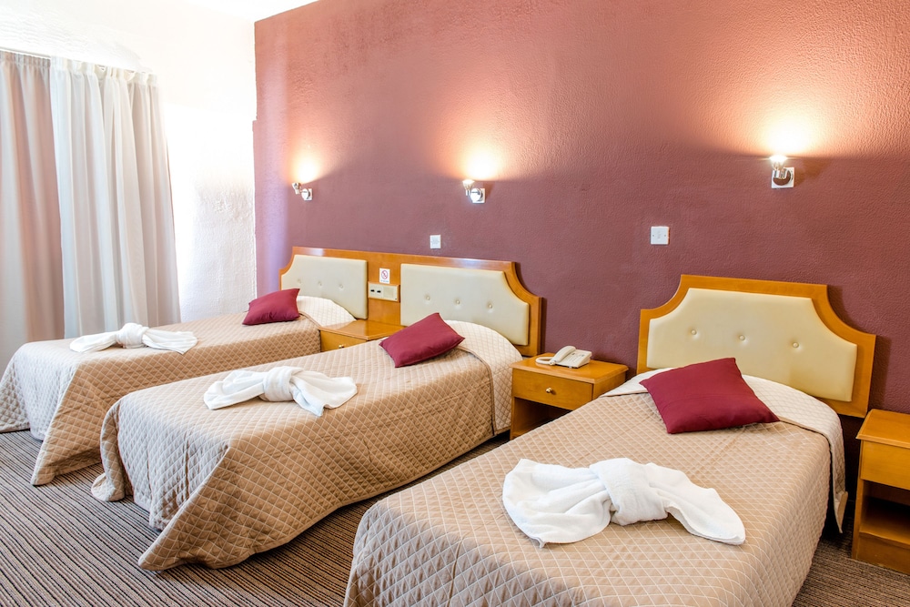 Standard Triple Room photo 1