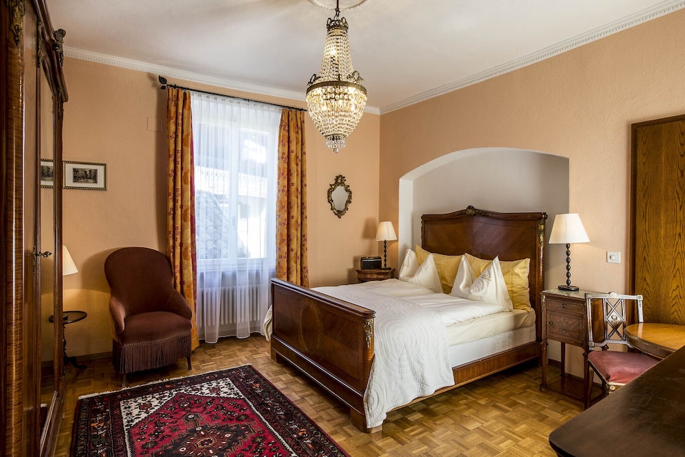 Classic Double Room