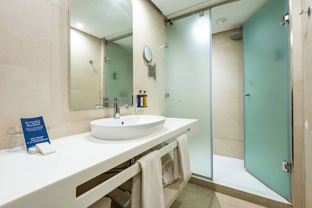 Junior Suite, Pool View