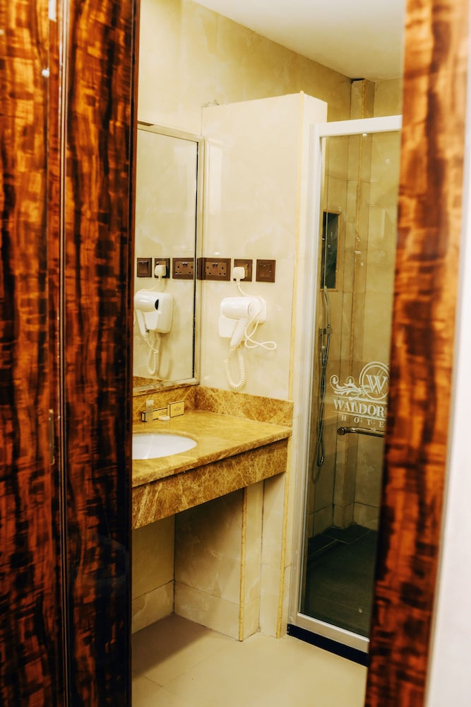 Comfort Room, 1 Double Bed, Non Smoking, City View photo 3
