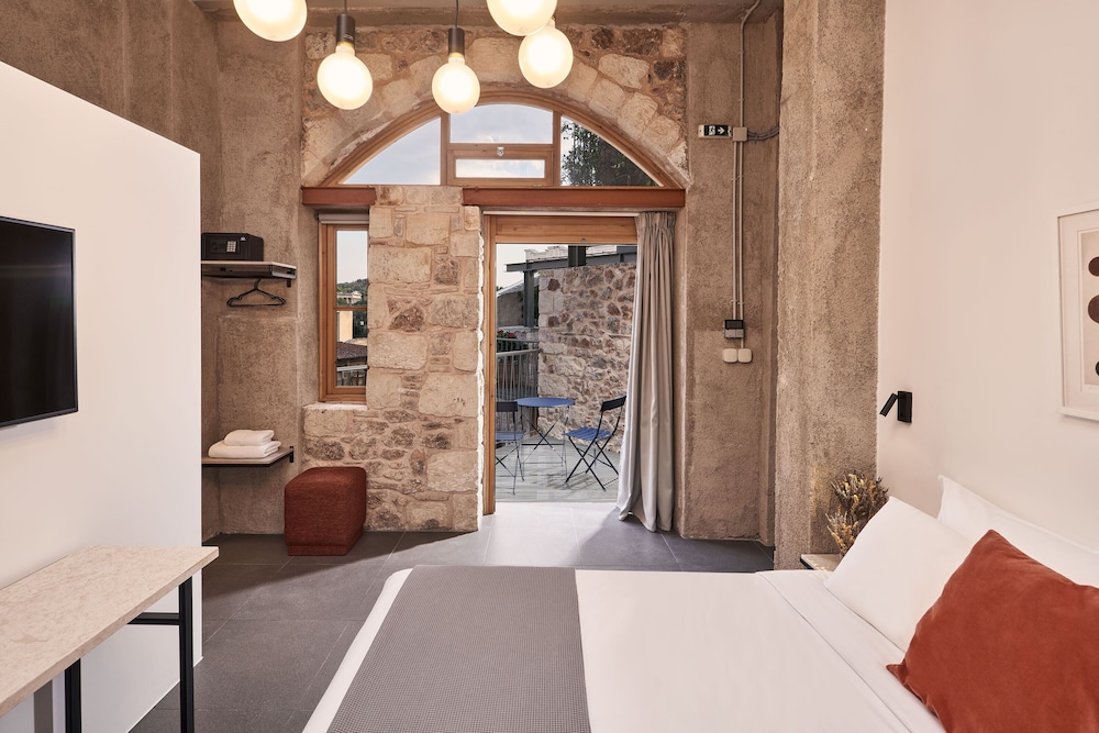 Acropolis Loft With Balcony photo 1