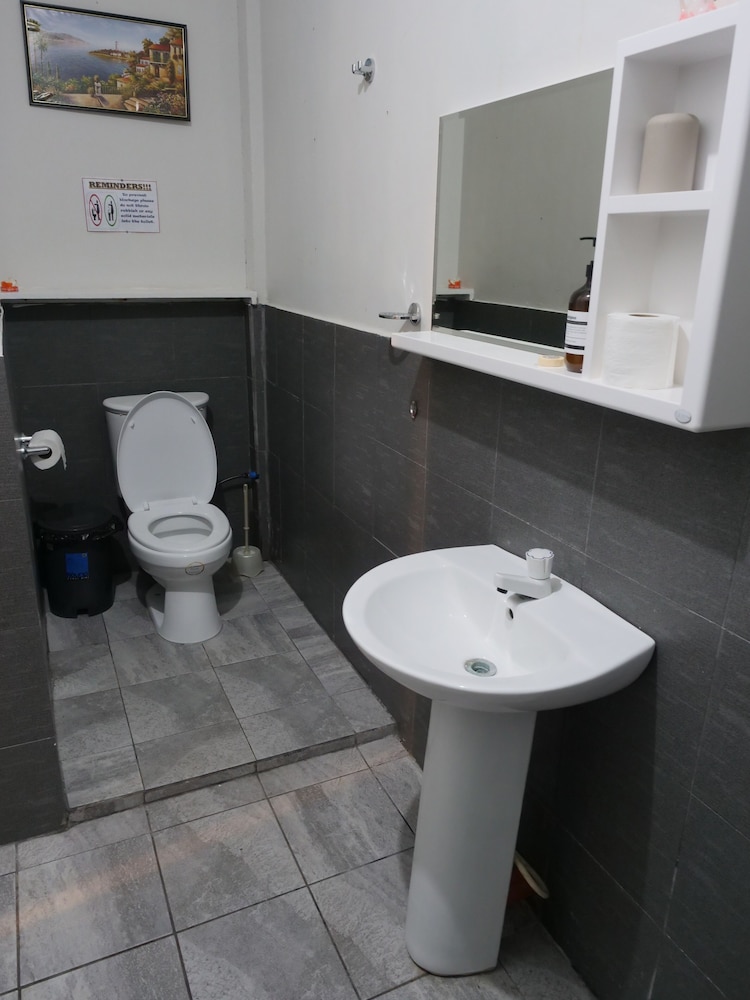 Standard Room (A/C) - Photo 3